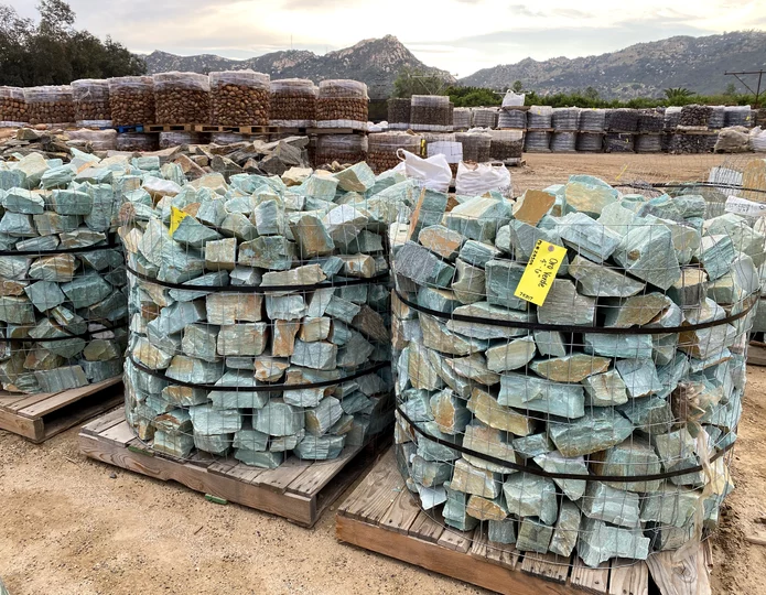 Oro Verde Dry Creek Bed Stone